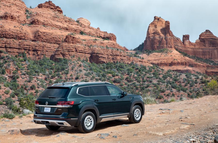  Volkswagen Atlas Basecamp Accessories 2020 года  (фото 23 из 27)